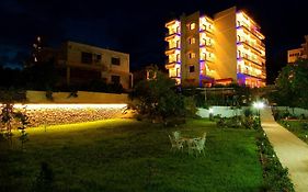 Sagini Hotel